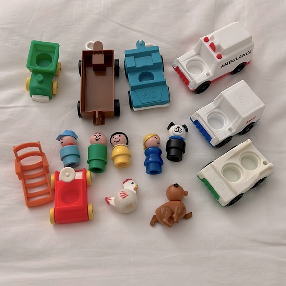 Fisher-Price Other - Vintage Fisher Price Little People Lot